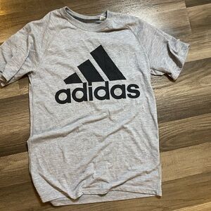 adidas tee
